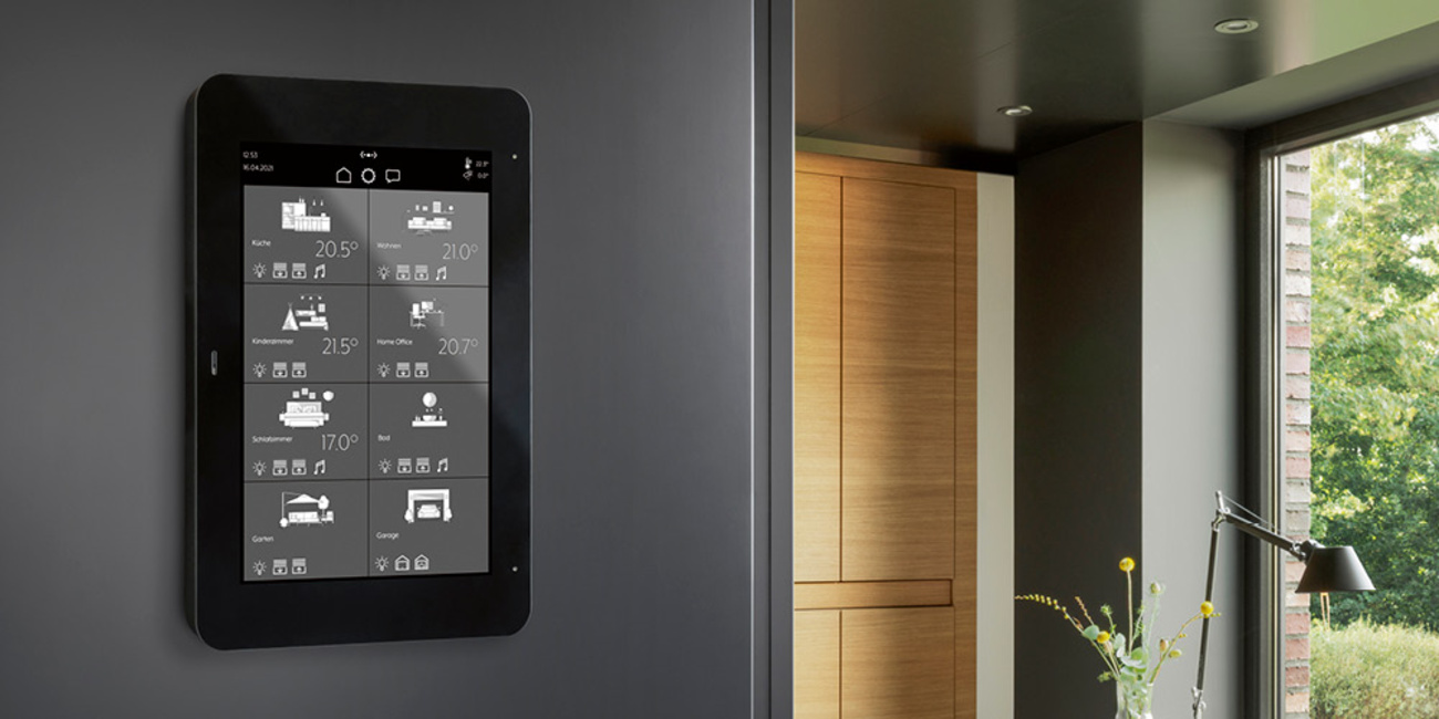 JUNG Smart Panel 8 bei ApexPro GmbH in Ober-Ramstadt